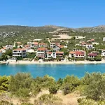 Kapetan Casa de Férias Podglavica