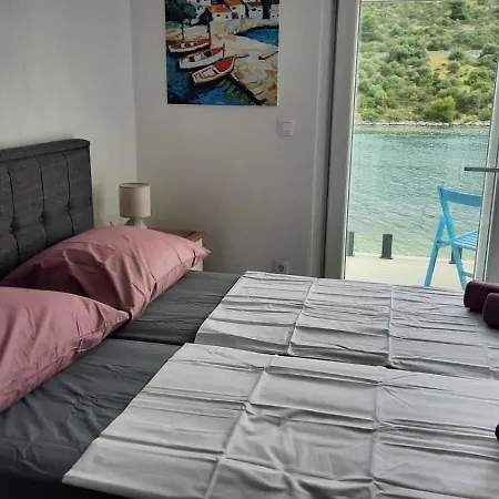 Kapetan Holiday home Podglavica