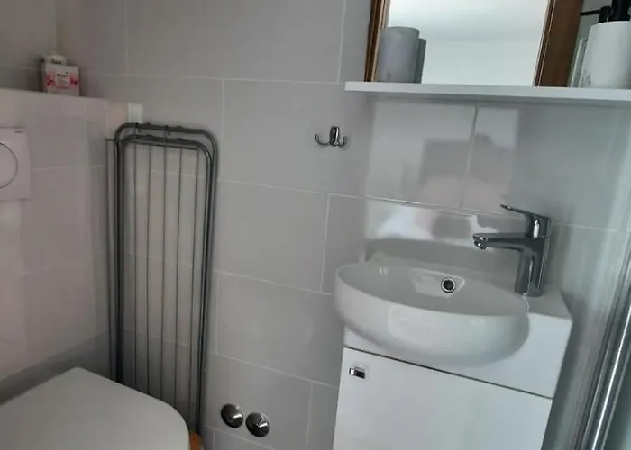 Kapetan 度假居 Podglavica