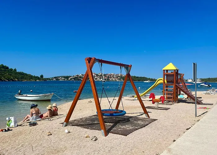 Kapetan 度假居 Podglavica