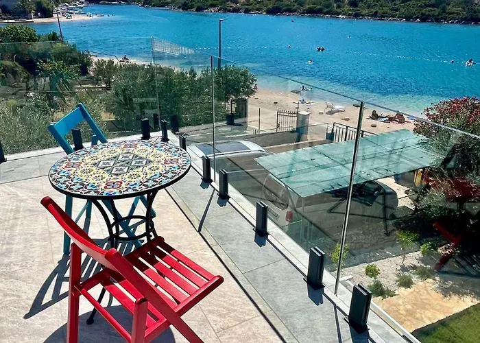 Kapetan 度假居 Podglavica